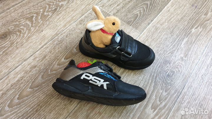 Детские ботинки кроссовки демисезонные 27р Испания