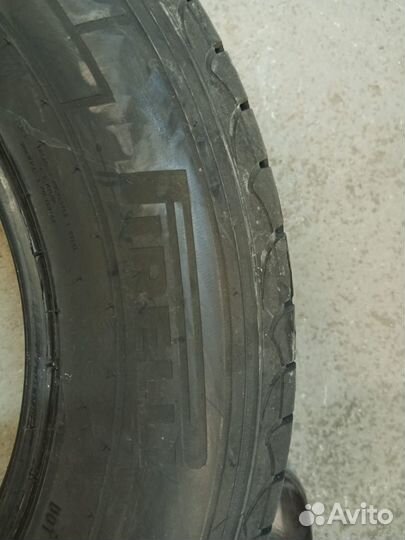 Pirelli Carrier 235/65 R16 121R