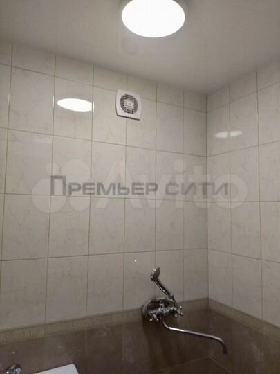 2-к. квартира, 43 м², 3/9 эт.
