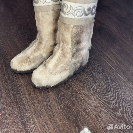 Продаю унты б/у