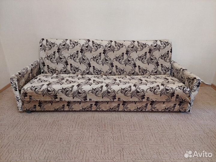 Диван, 2 кресла и столик