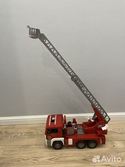 Пожарная машина bruder