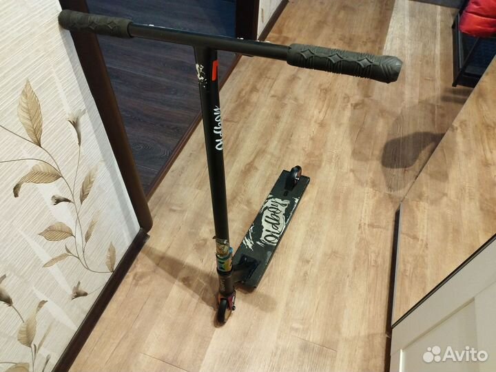 Самокат трюковой Old Boy