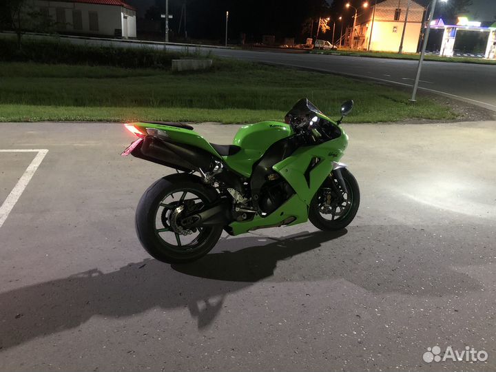 Мотоцикл Kawasaki zx10r 2006