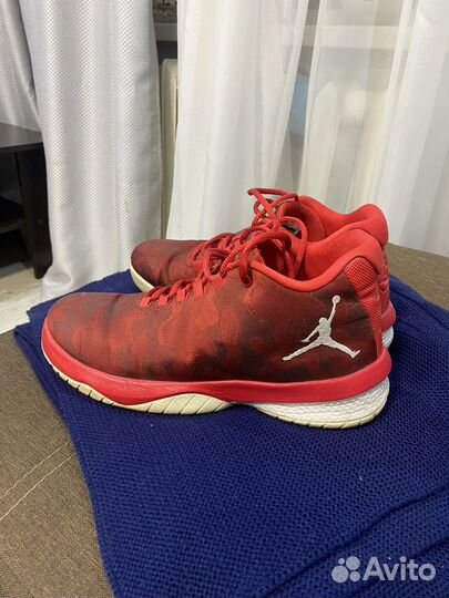 Кроссовки Nike AIR jordan B. Fly 
