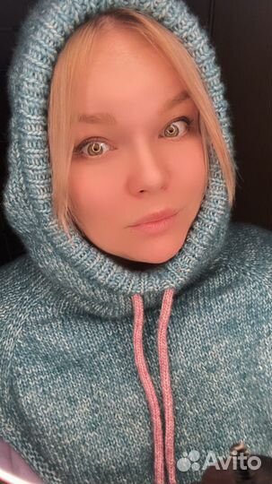 Капор женский вязаный