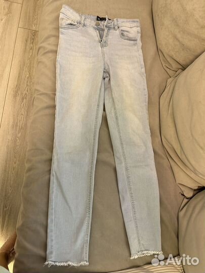 Джинсы