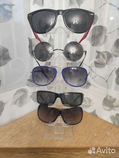 Стойка для очков