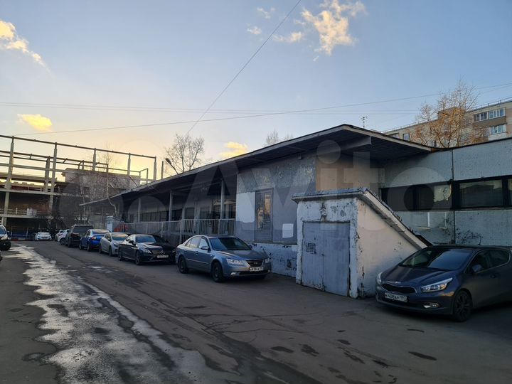 Производство, 1100 м²