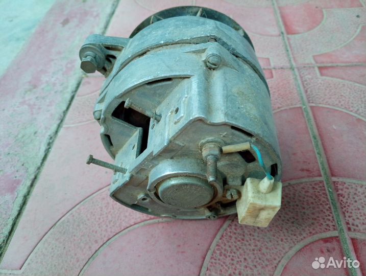 Генератор на Москвич