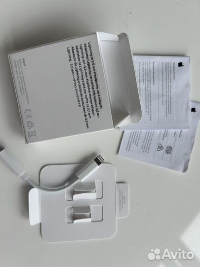 Переходник Apple Lightning AUX 3.5 мм