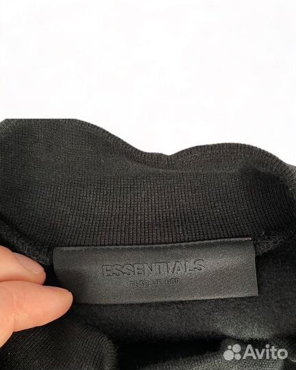 Свитшот мужской essentials