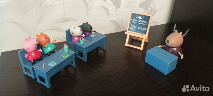 Игрушка Свинка пеппа и чемоданчик Доктор Плюшева