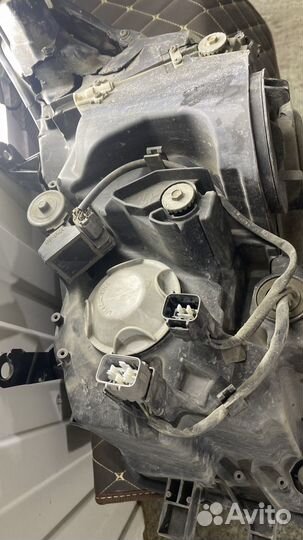 Фара передняя правая lexus gx470