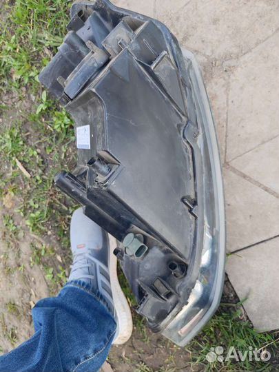 Фара правая volkswagen polo