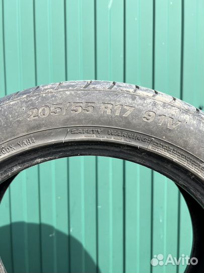 Kumho Ecsta HS51 205/55 R17 91V