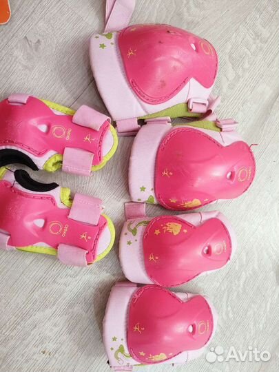 Роликовые коньки