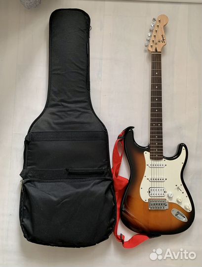 Электрогитара Fender Squier с комбиком