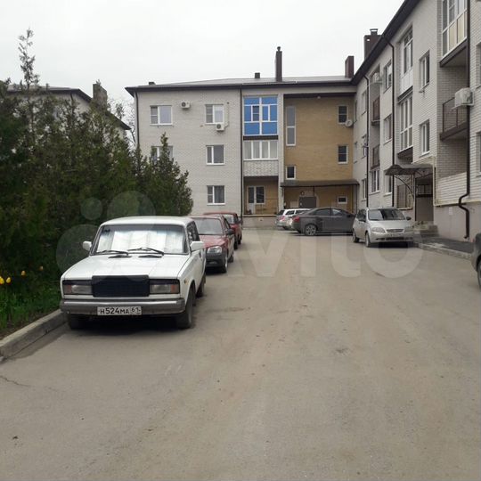 1-к. квартира, 32 м², 1/3 эт.