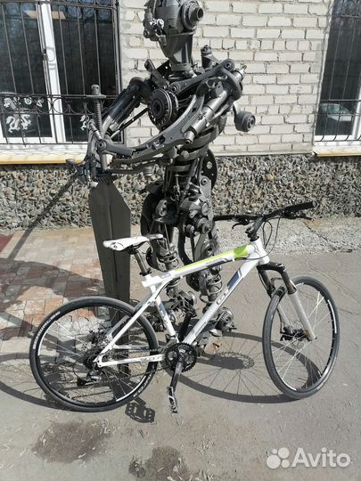 Велосипед gt avalanche 2.0