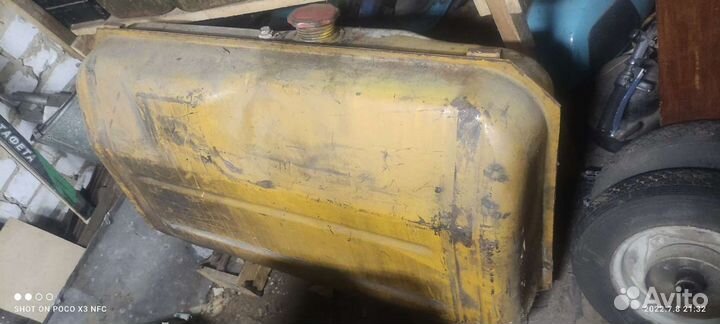 Бак от трактора