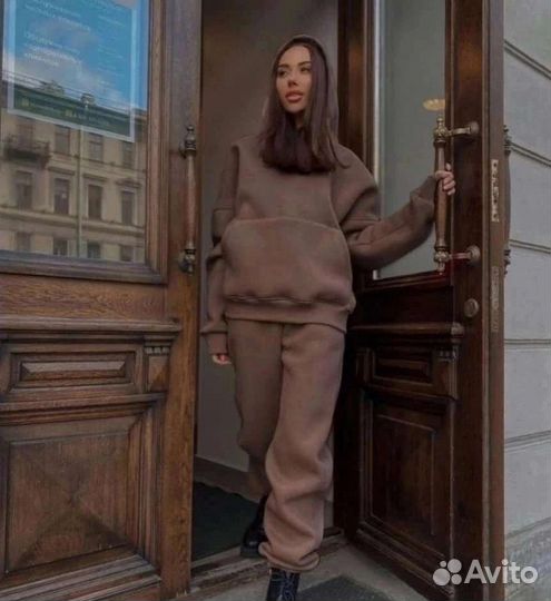 Костюм спортивный женский