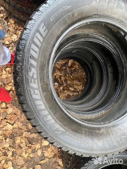 Bridgestone Ice Cruiser 7000 215/65 R16 98T