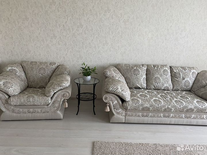 Диван и кресло