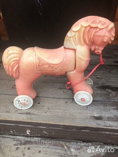 Красный конь каталка детская СССР