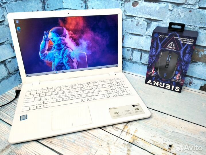 Игровой Asus Full HD/ i3-8130/ MX150/ SSD