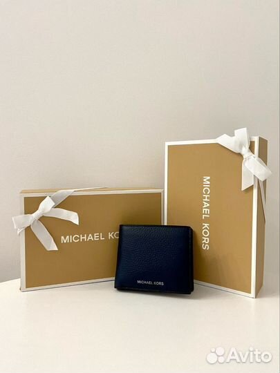 Коробка подарочная