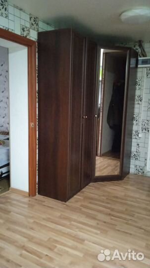 Угловой шкаф в прихожую бу