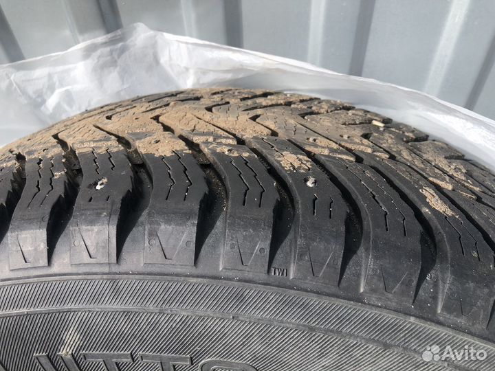 Nokian Tyres Hakkapeliitta 8 SUV 265/65 R17 116T