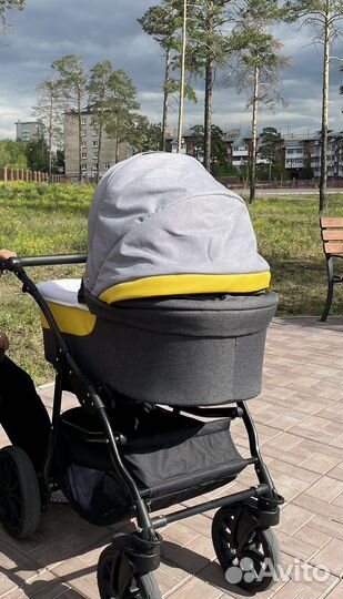 Коляска 3 в 1