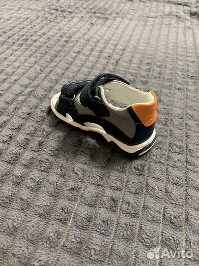 Сандалии капика