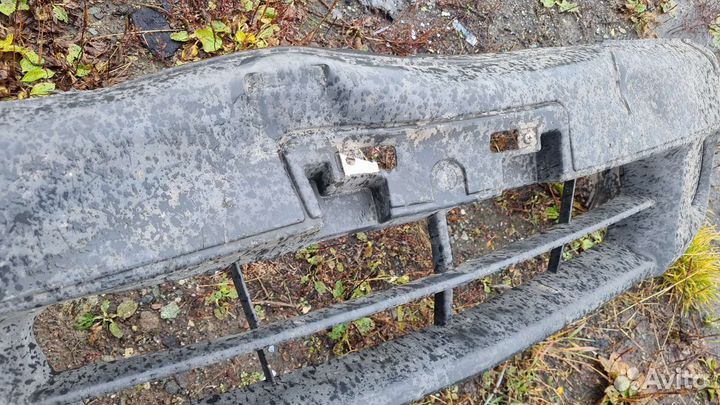 Бампер передний с дефектом Nissan AD