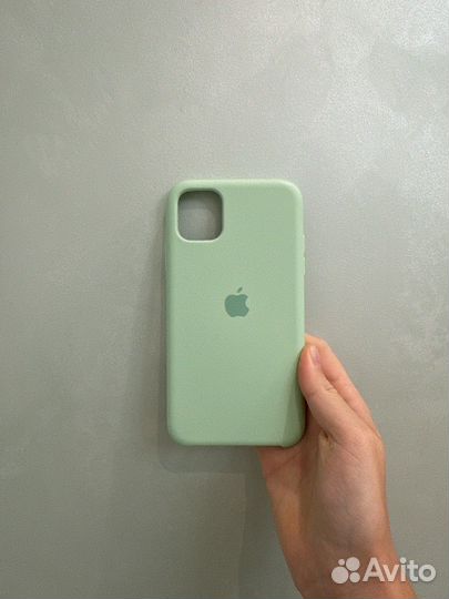 Чехол на iPhone 11