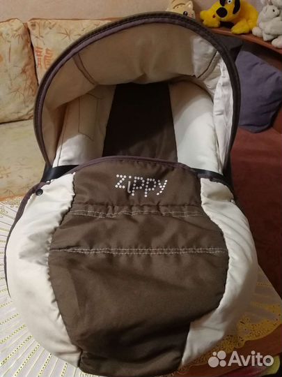 Переноска для детей в машину