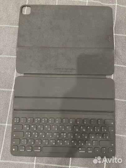 Apple smart keyboard