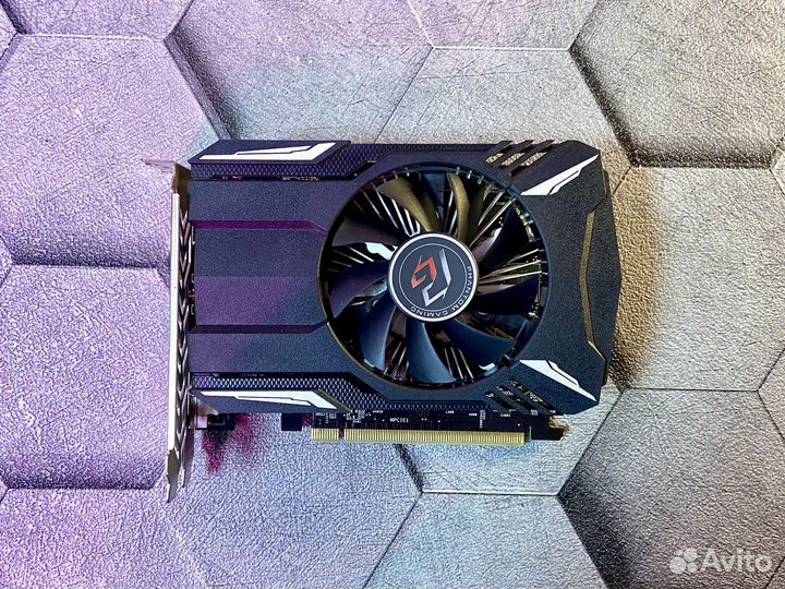 Видеокарта 4 GB Asrock AMD Radeon RX 560