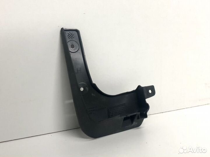 Брызговик передний левый Hyundai Solaris RB 2010-2