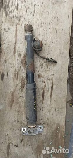 Амортизатор задний Opel Astra J GTC