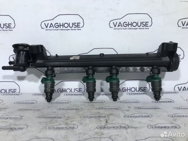 Рампа топливная Volkswagen Golf 4 1.6 AKL 2000