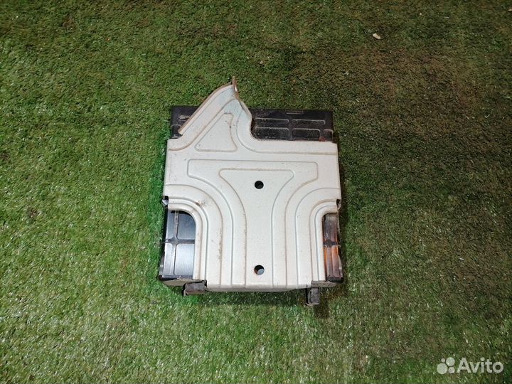 Блок управления двигателем 4G69 MN122227 Mitsubish