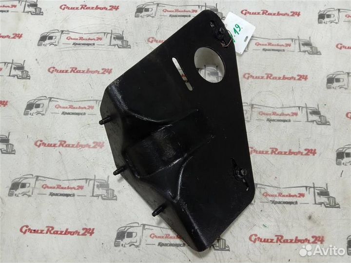 Кронштейн воздушного фильтра Volvo 8149213