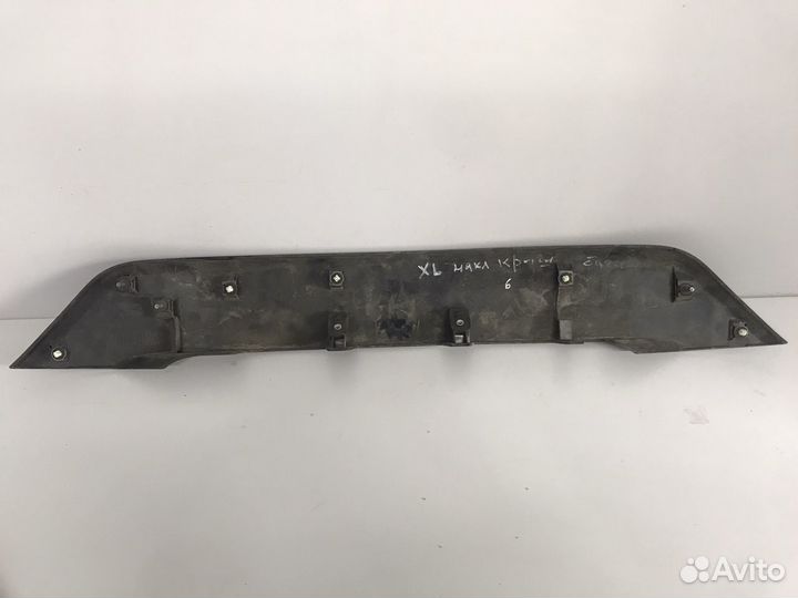 Накладка крышки багажника Mitsubishi Outlander XL