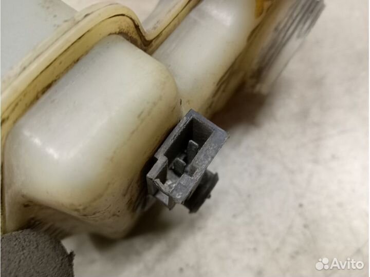 Бачок тормозной, 7700732858 renault espace 2, 3049794