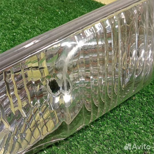 Фонарь задний левый Lexus LX570 2007