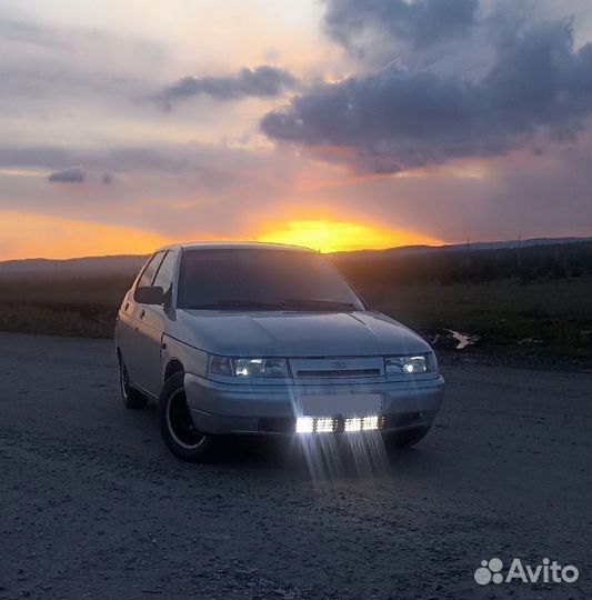 ВАЗ 2112 1.5 МТ, 2003, 100 000 км