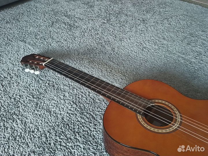 Классическая гитара шестиструнная бу